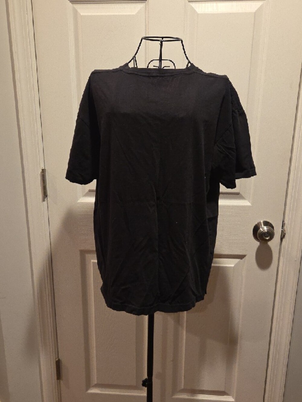 Men's Black Short-Sleeve Graphic Crew Tee - Picture 3 of 3